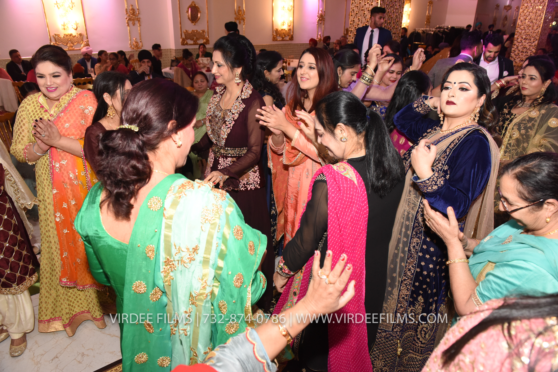 ZORA LOHRI (519)