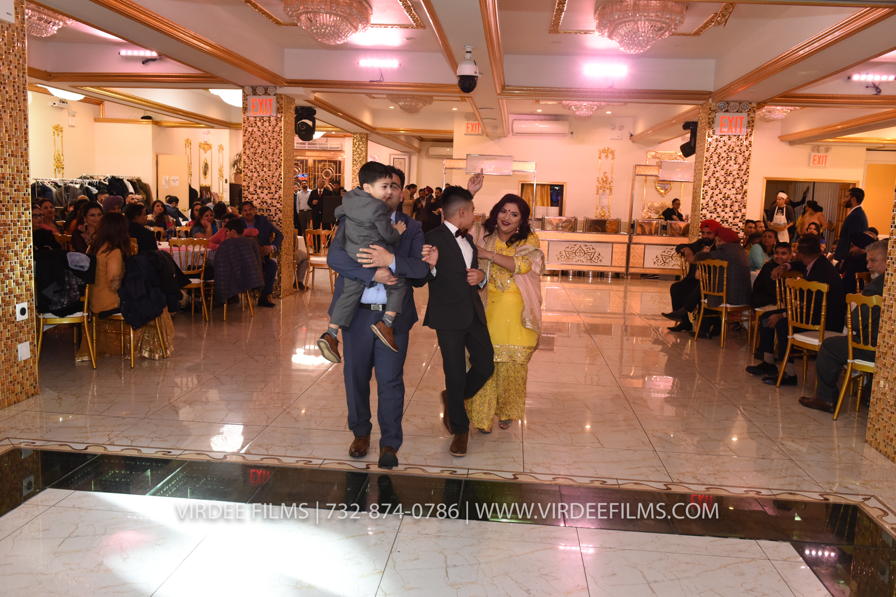 ZORA LOHRI (337)