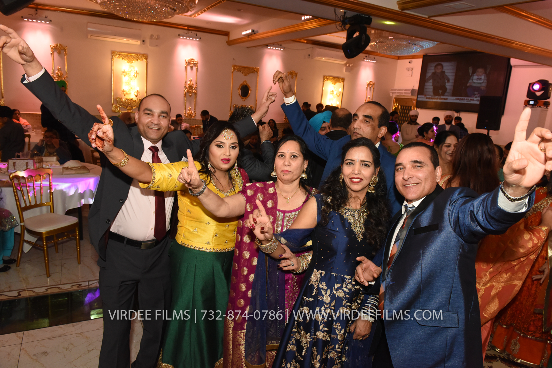 ZORA LOHRI (544)