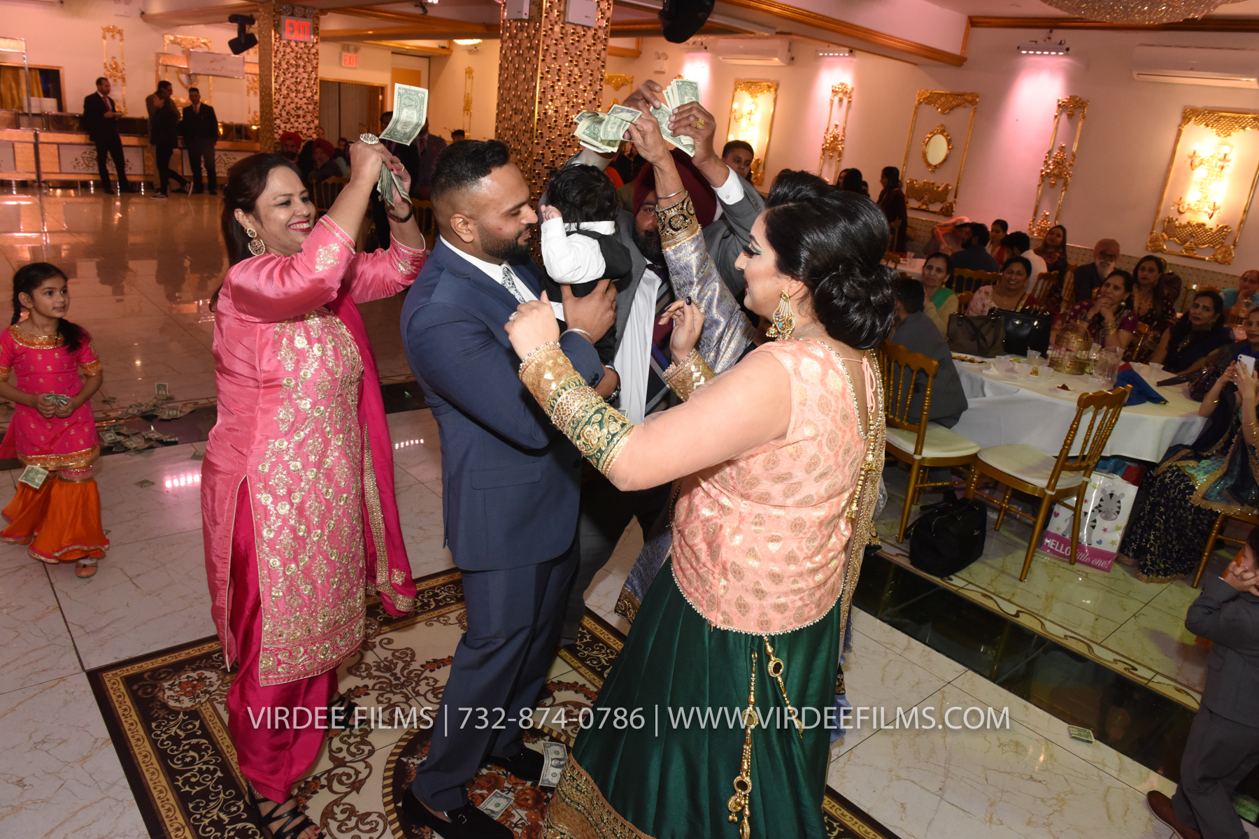 ZORA LOHRI (367)