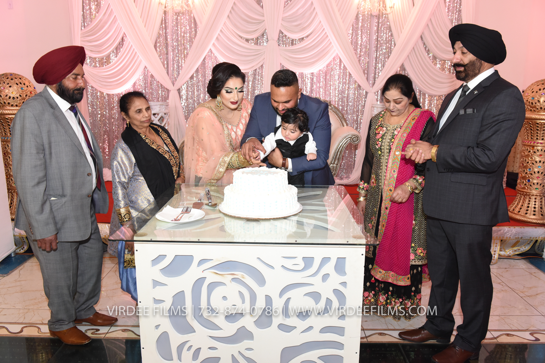 ZORA LOHRI (410)