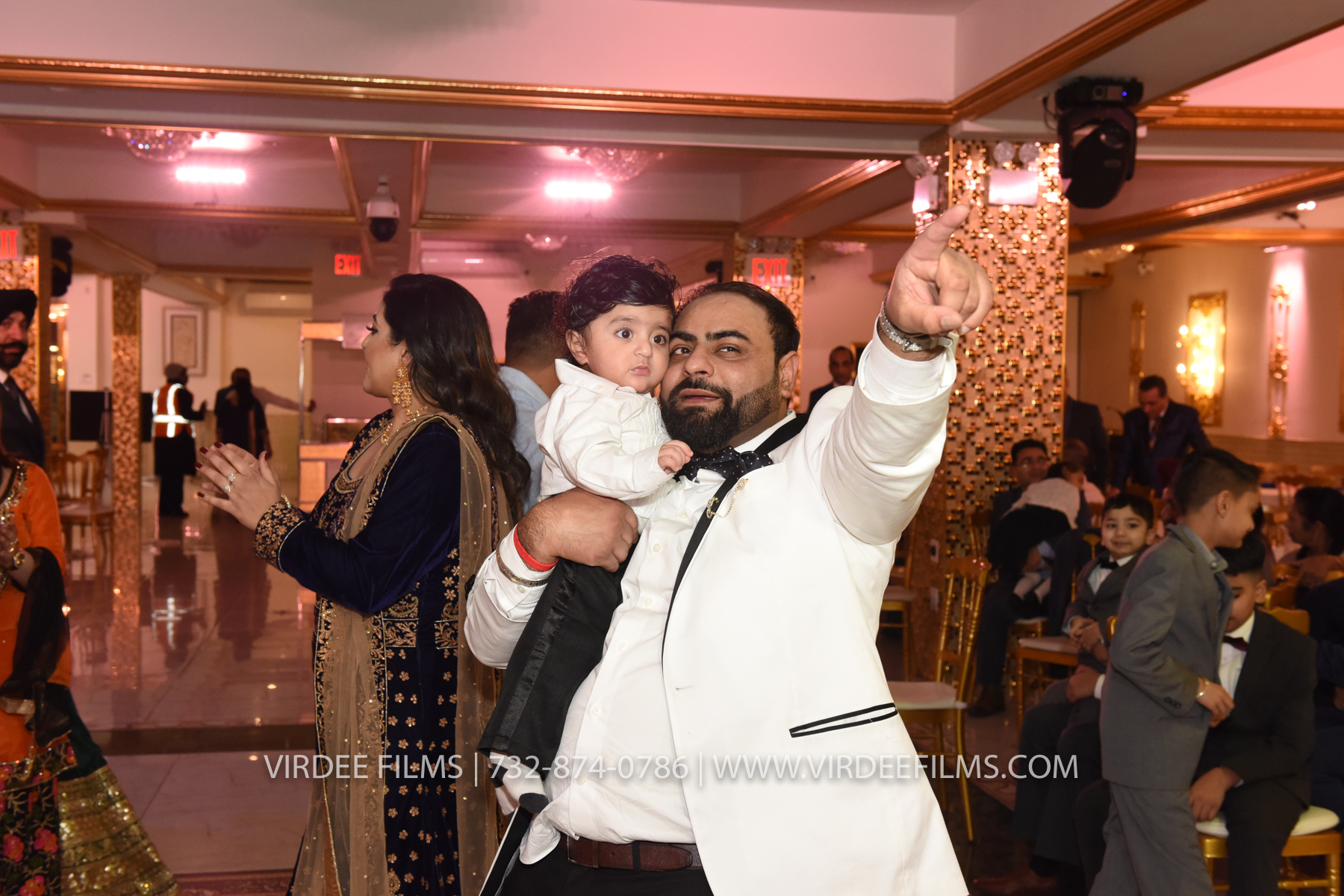 ZORA LOHRI (823)