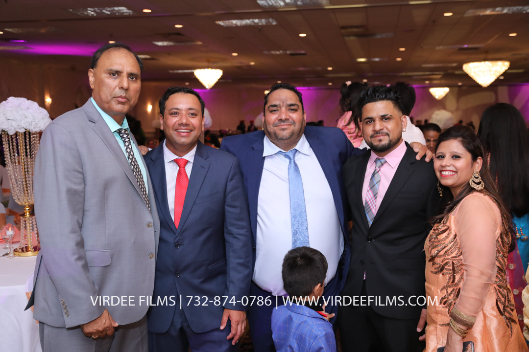 RECEPTION (898)
