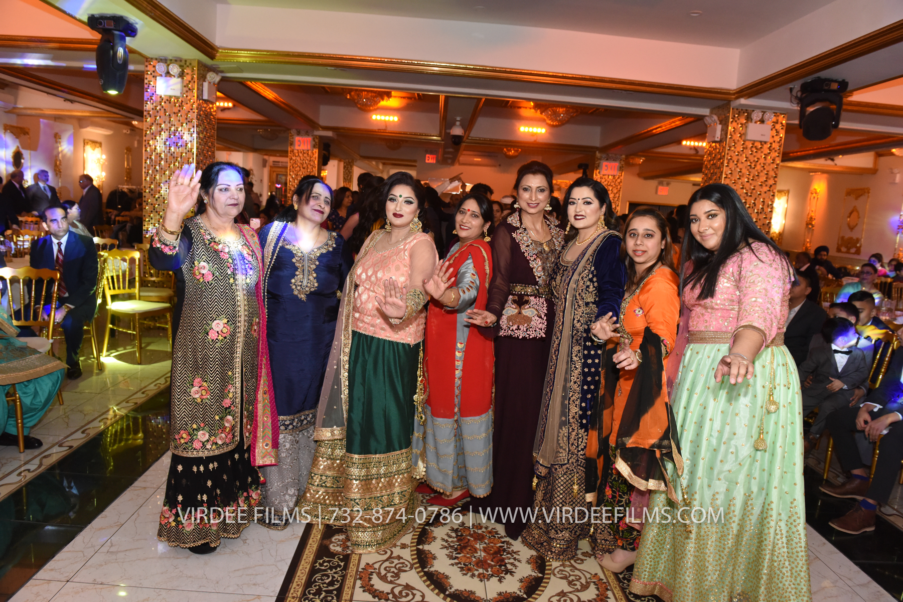 ZORA LOHRI (558)