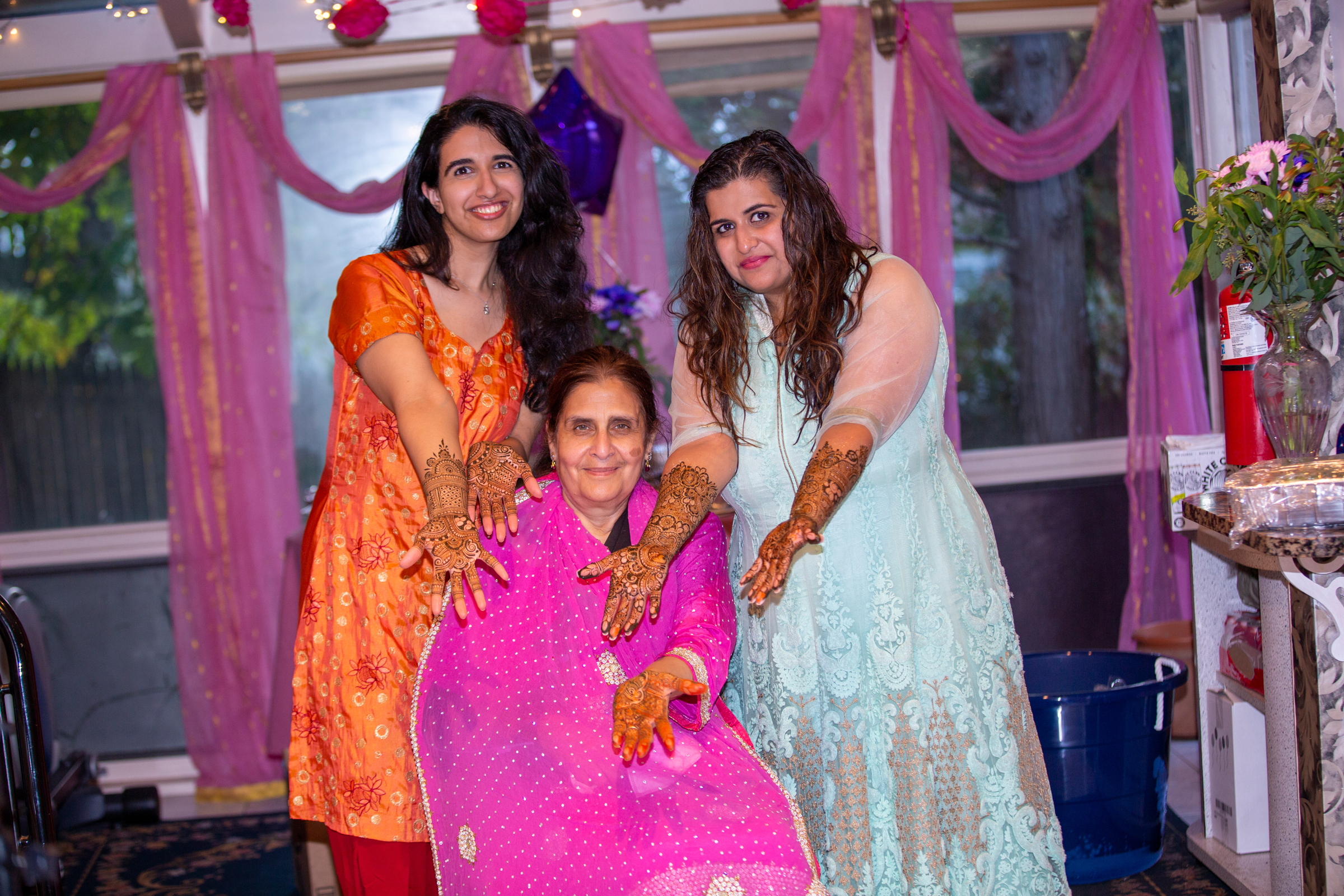 MEHNDI (172)