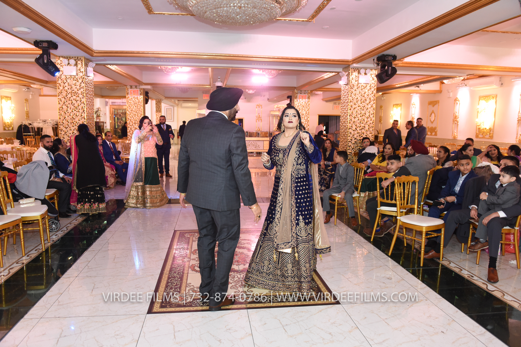 ZORA LOHRI (807)
