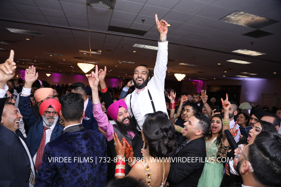 RECEPTION (1165)