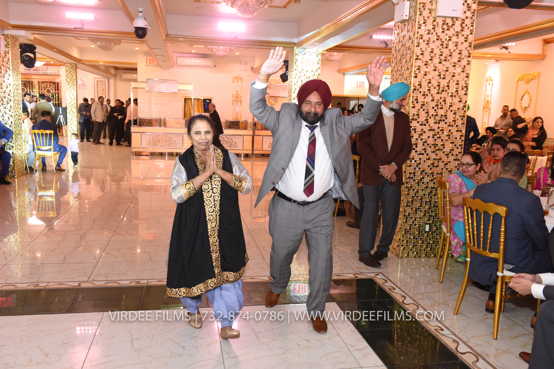 ZORA LOHRI (326)
