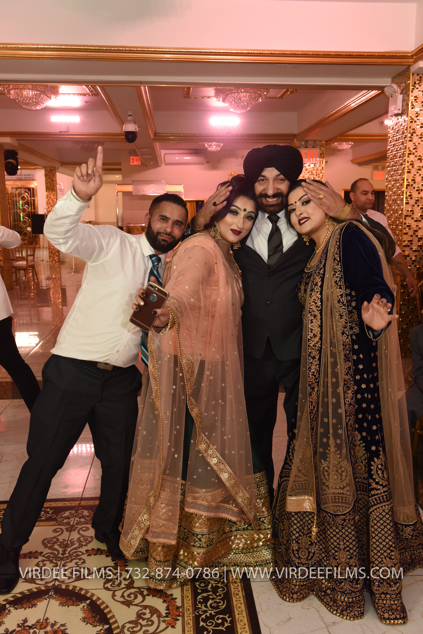 ZORA LOHRI (840)