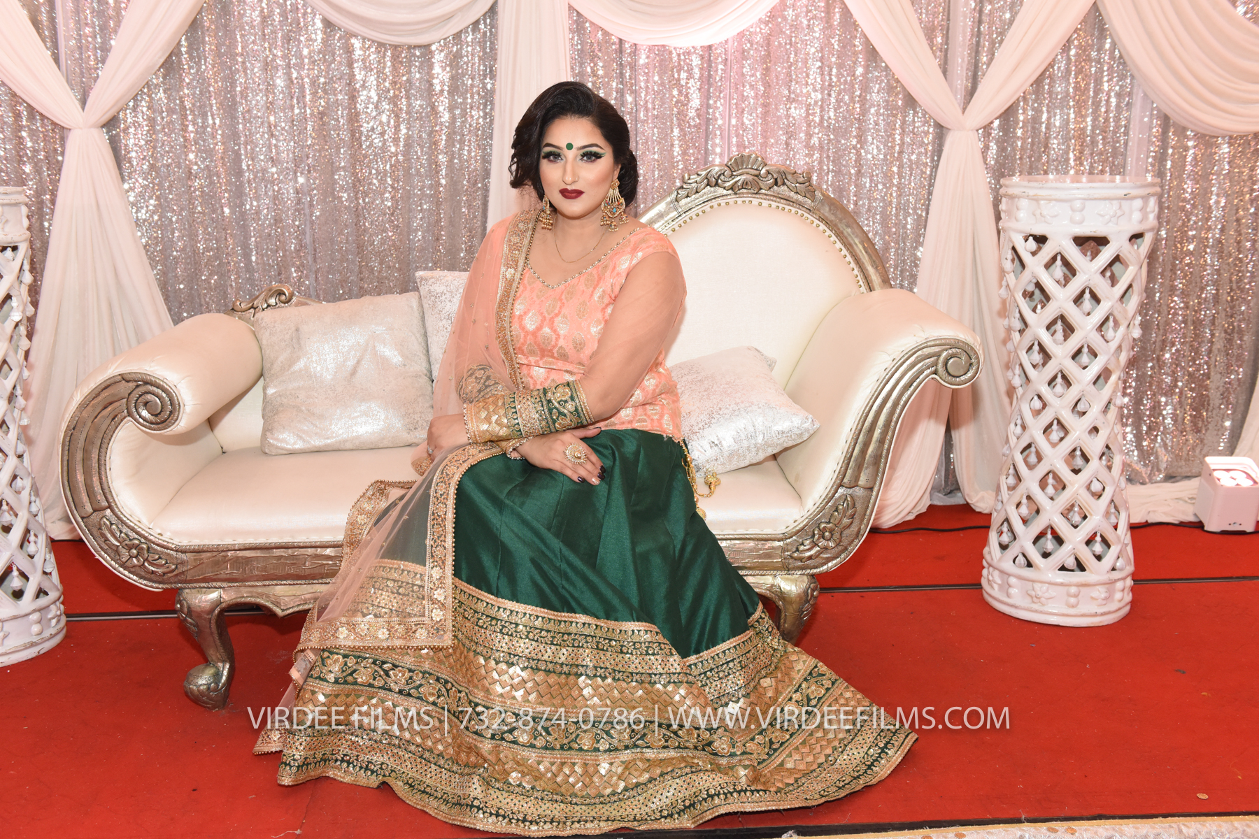 ZORA LOHRI (713)