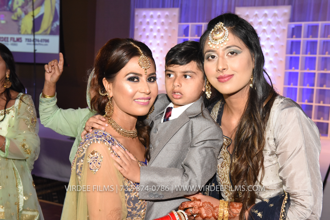 RECEPTION (658)