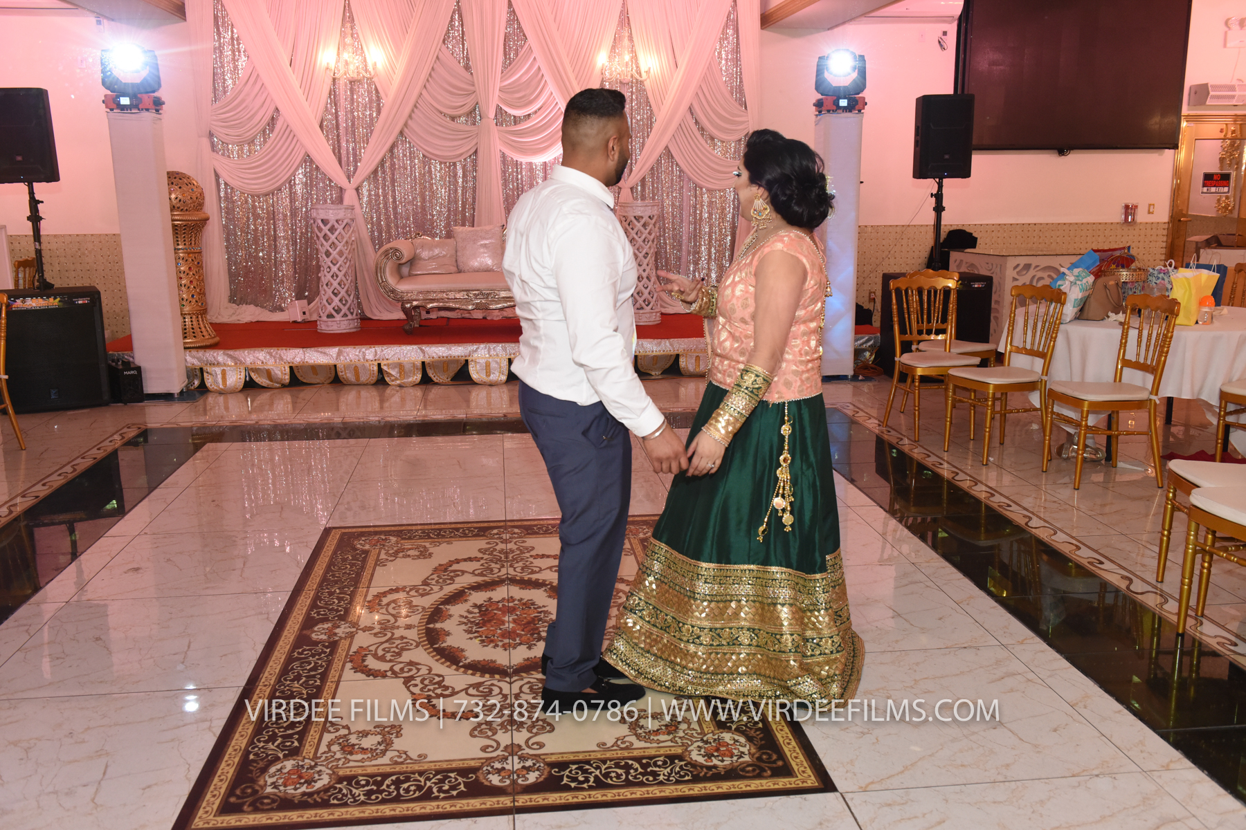 ZORA LOHRI (777)