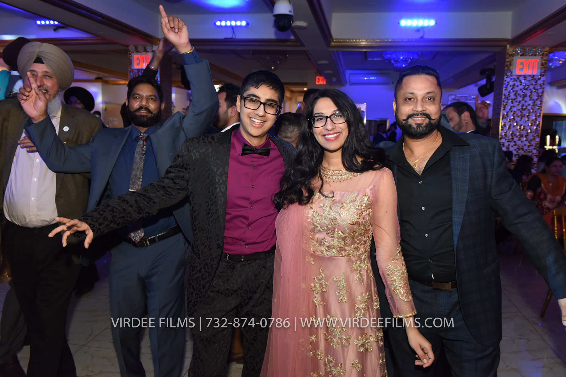ZORA LOHRI (574)