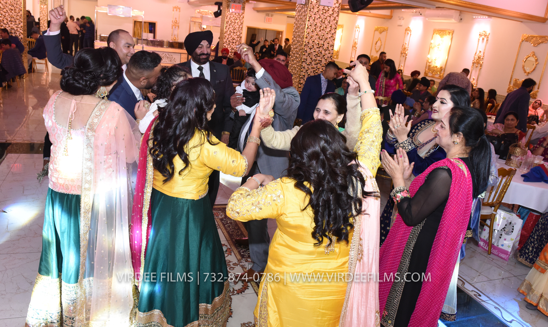 ZORA LOHRI (374)