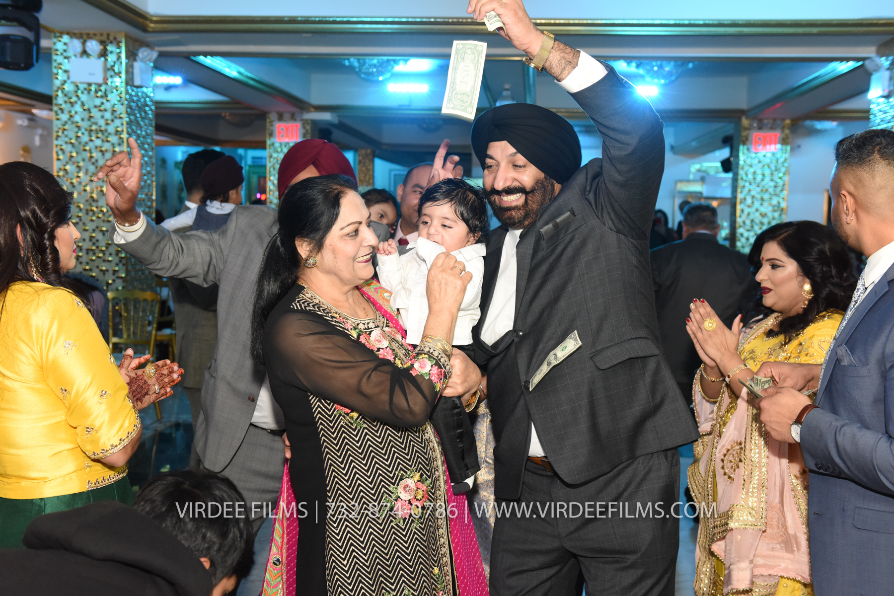 ZORA LOHRI (489)