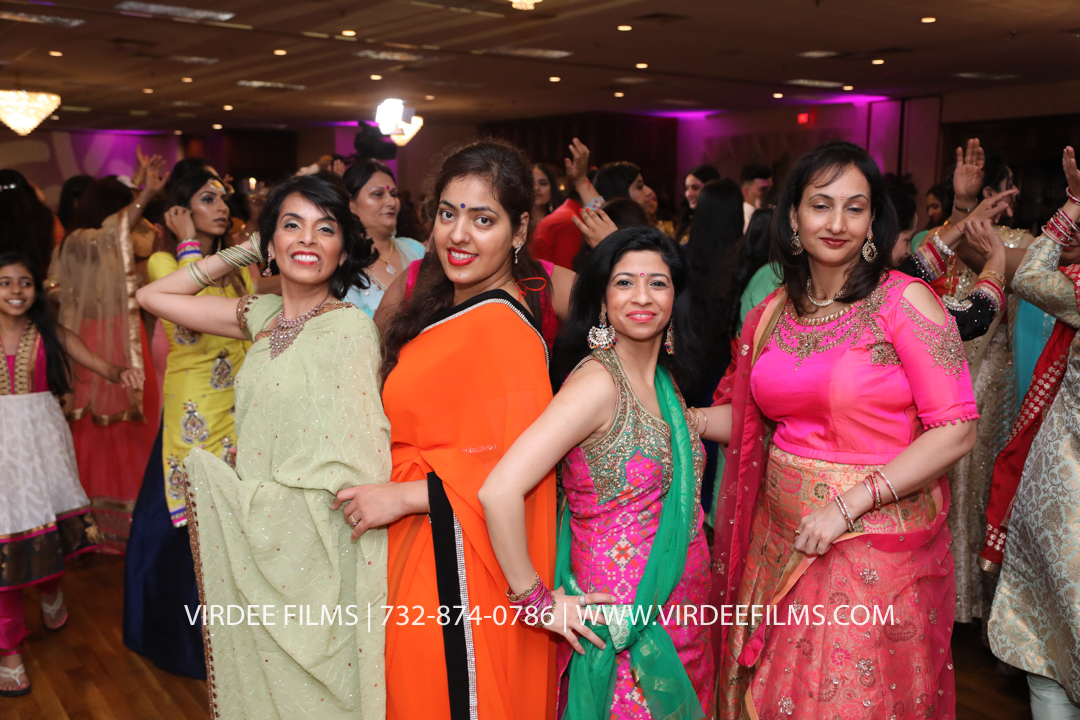RECEPTION (895)