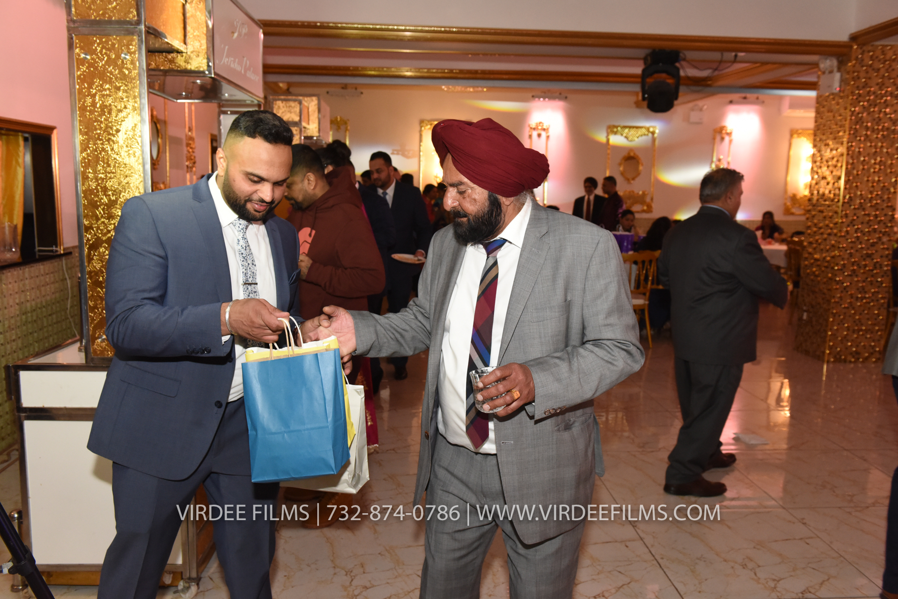 ZORA LOHRI (632)