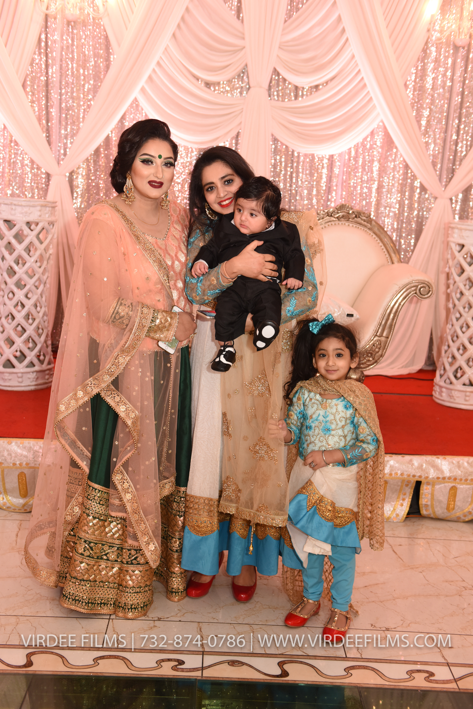 ZORA LOHRI (219)