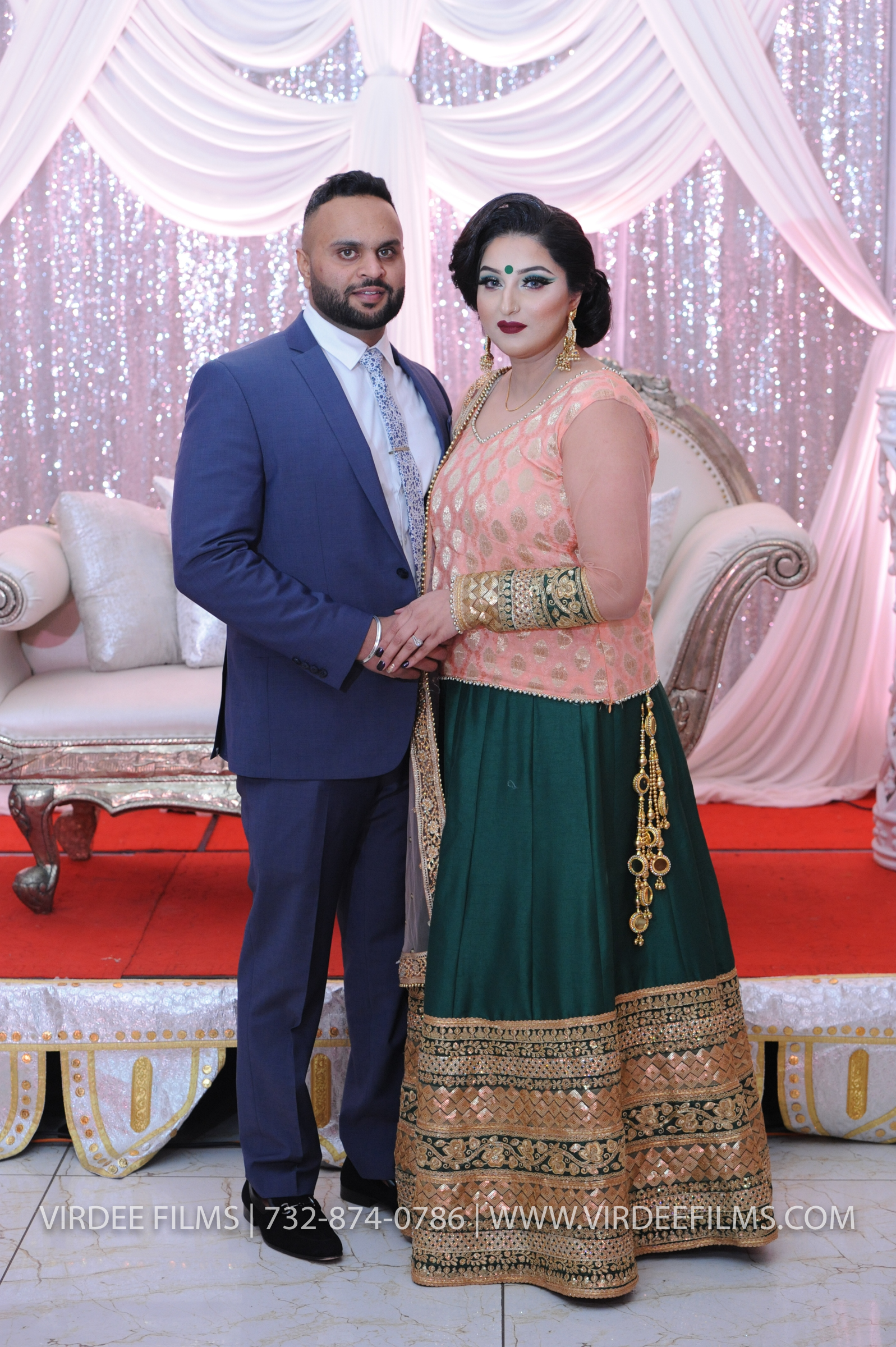 ZORA LOHRI (1)
