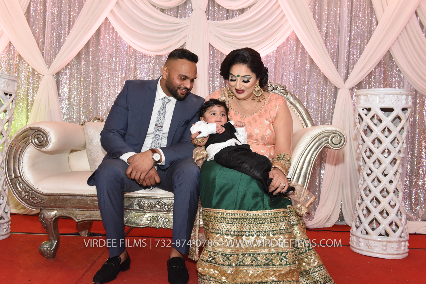 ZORA LOHRI (379)