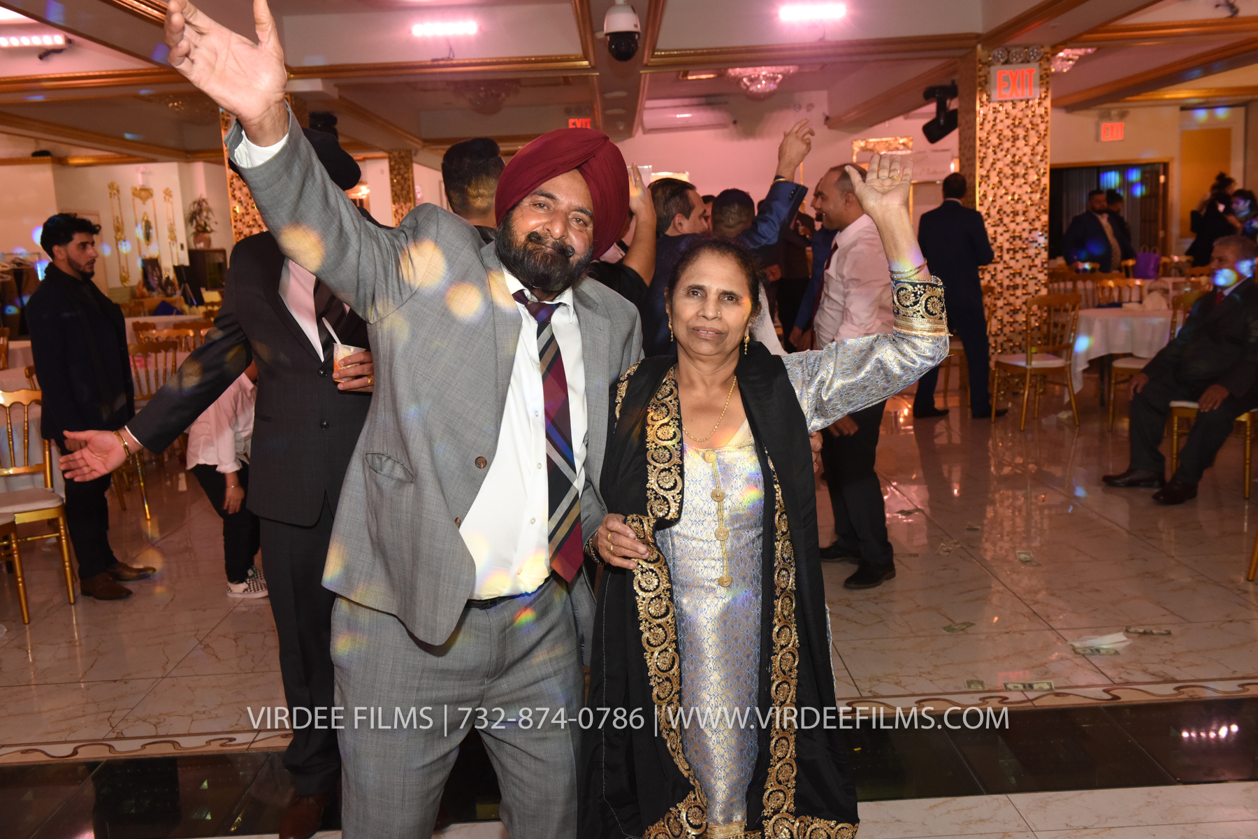 ZORA LOHRI (745)