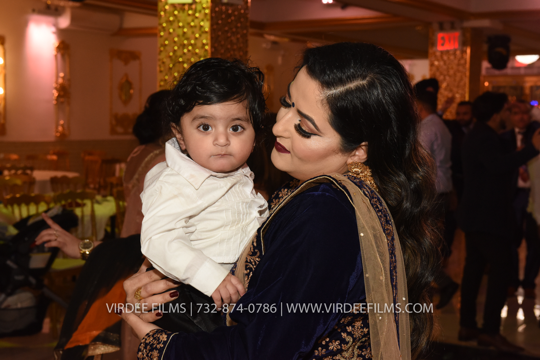 ZORA LOHRI (833)