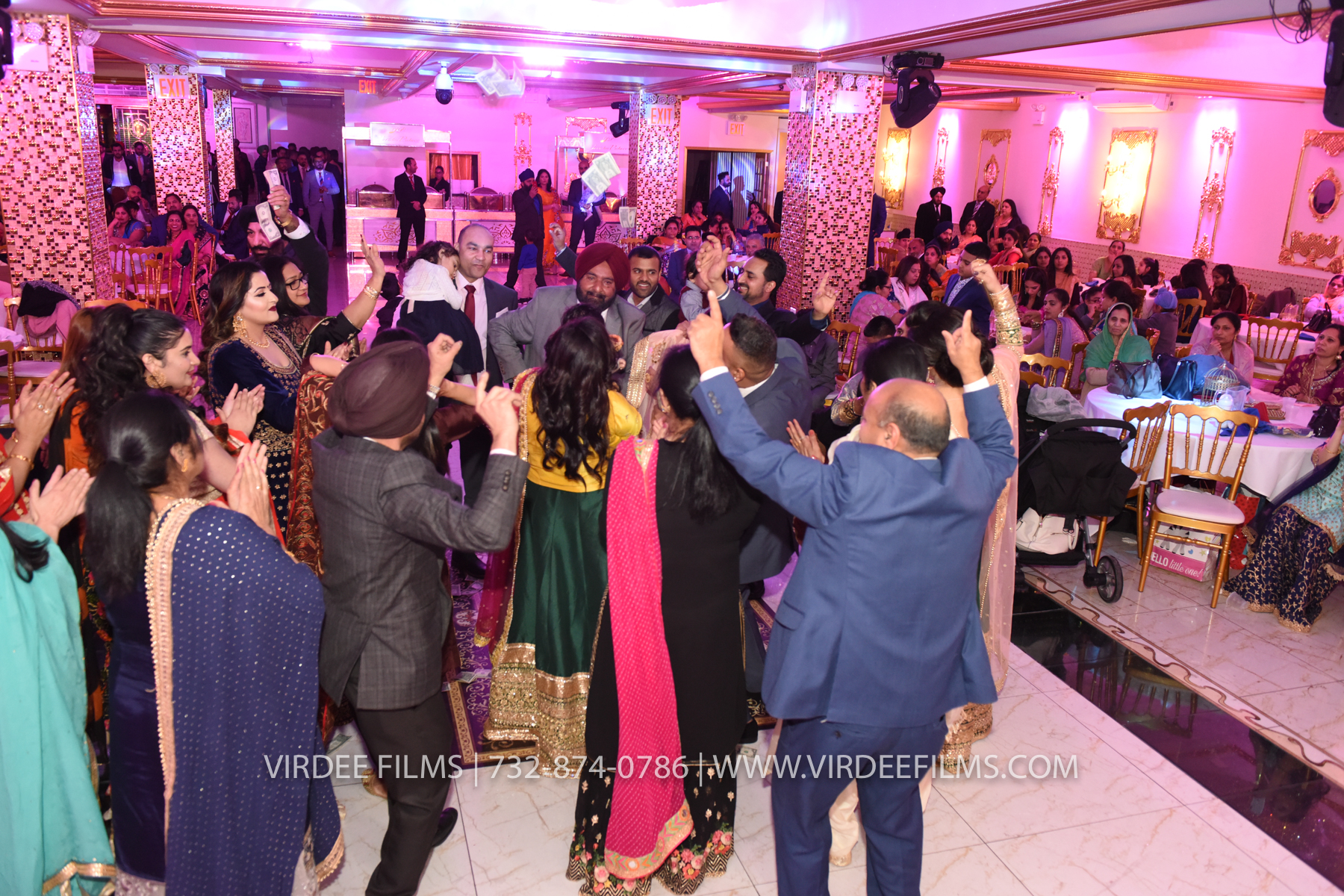 ZORA LOHRI (483)