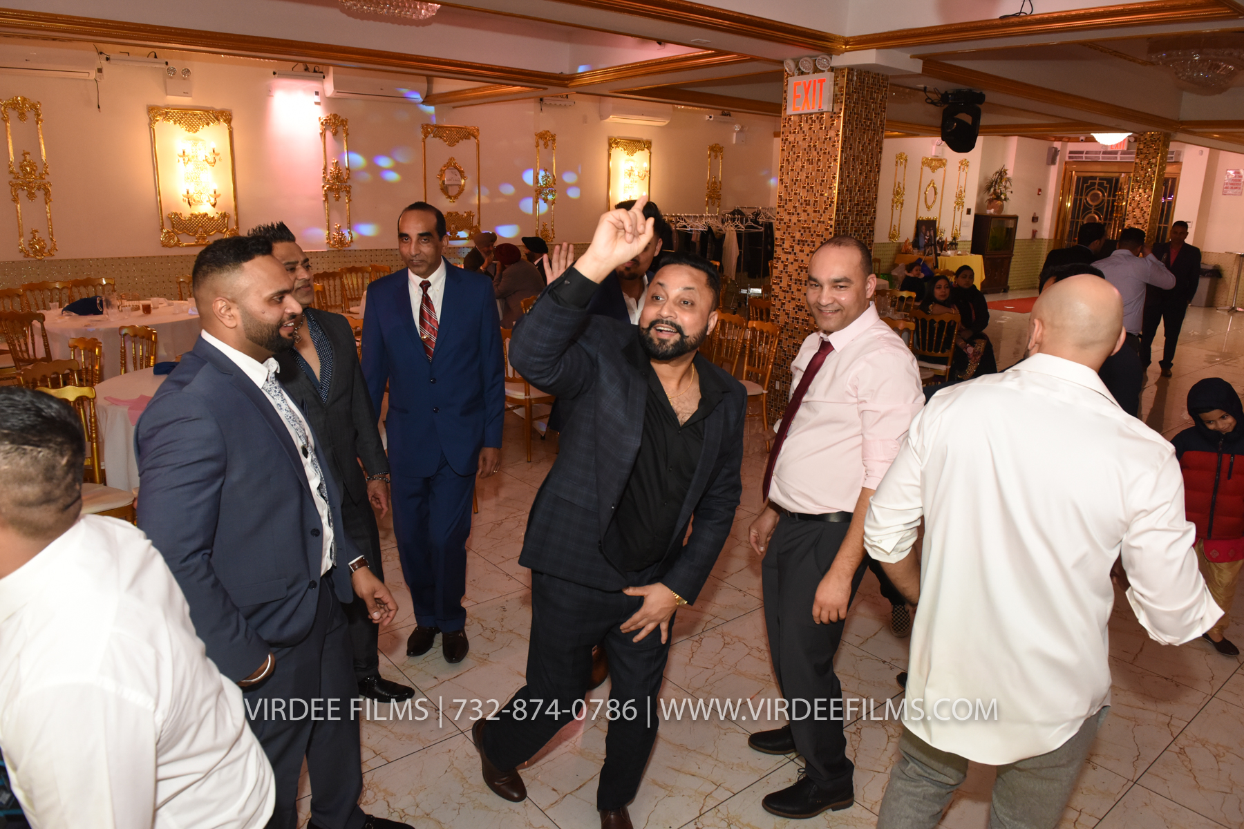 ZORA LOHRI (678)