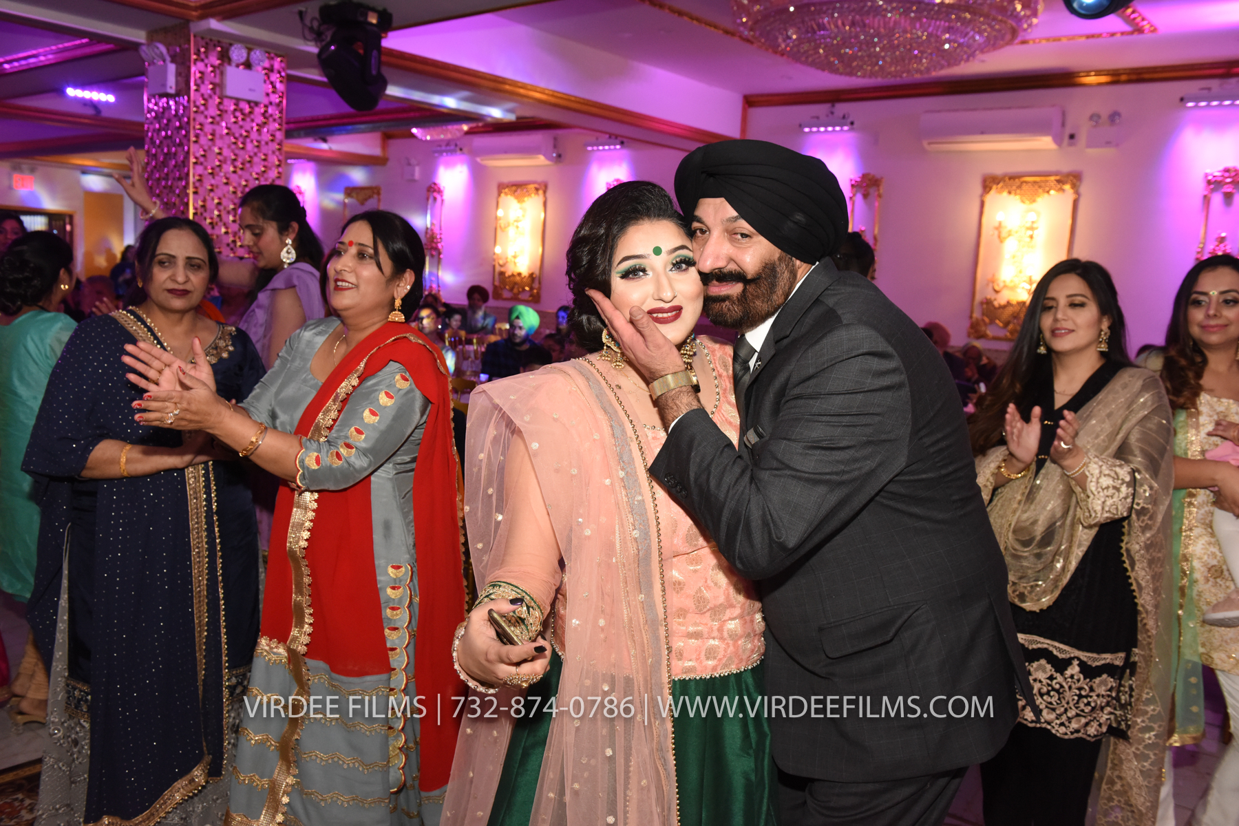 ZORA LOHRI (577)