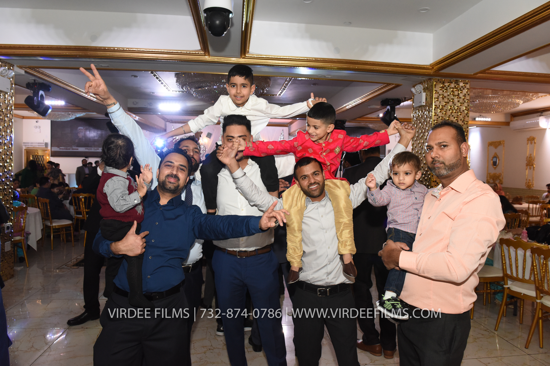 ZORA LOHRI (587)