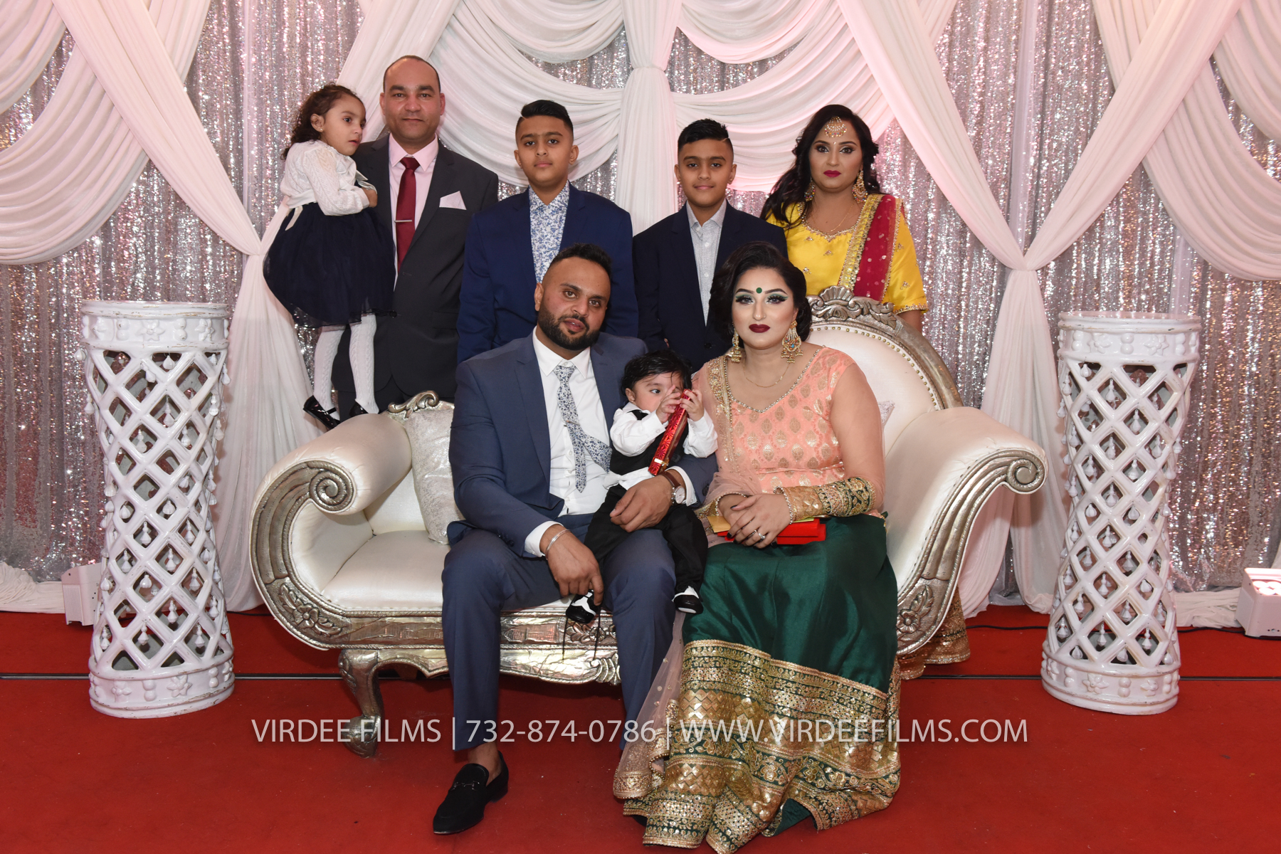ZORA LOHRI (452)