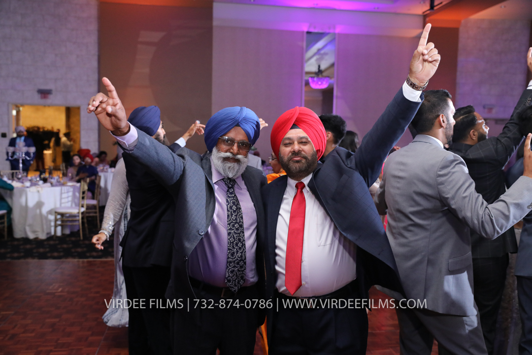 RECEPTION (733)