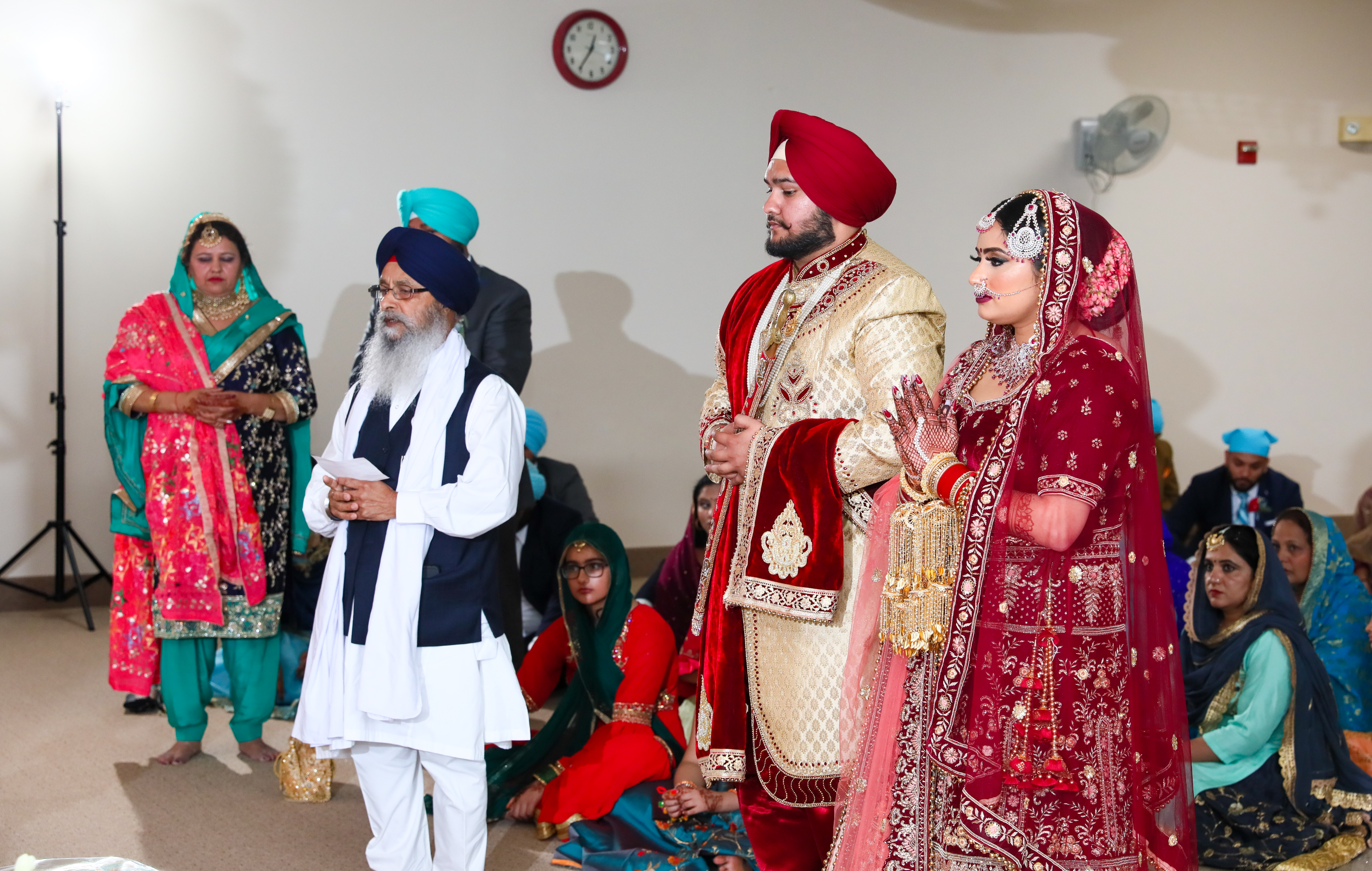 LOVE WEDDING (702)