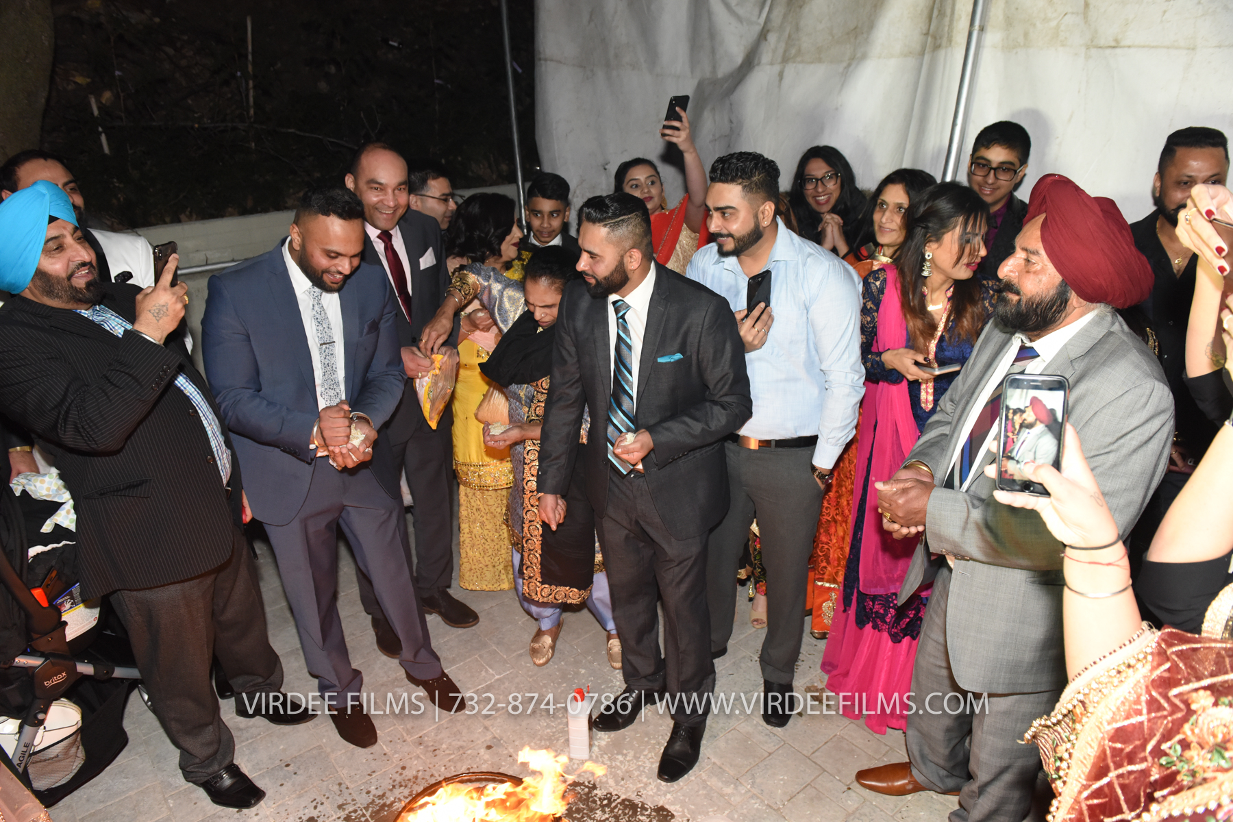 ZORA LOHRI (465)