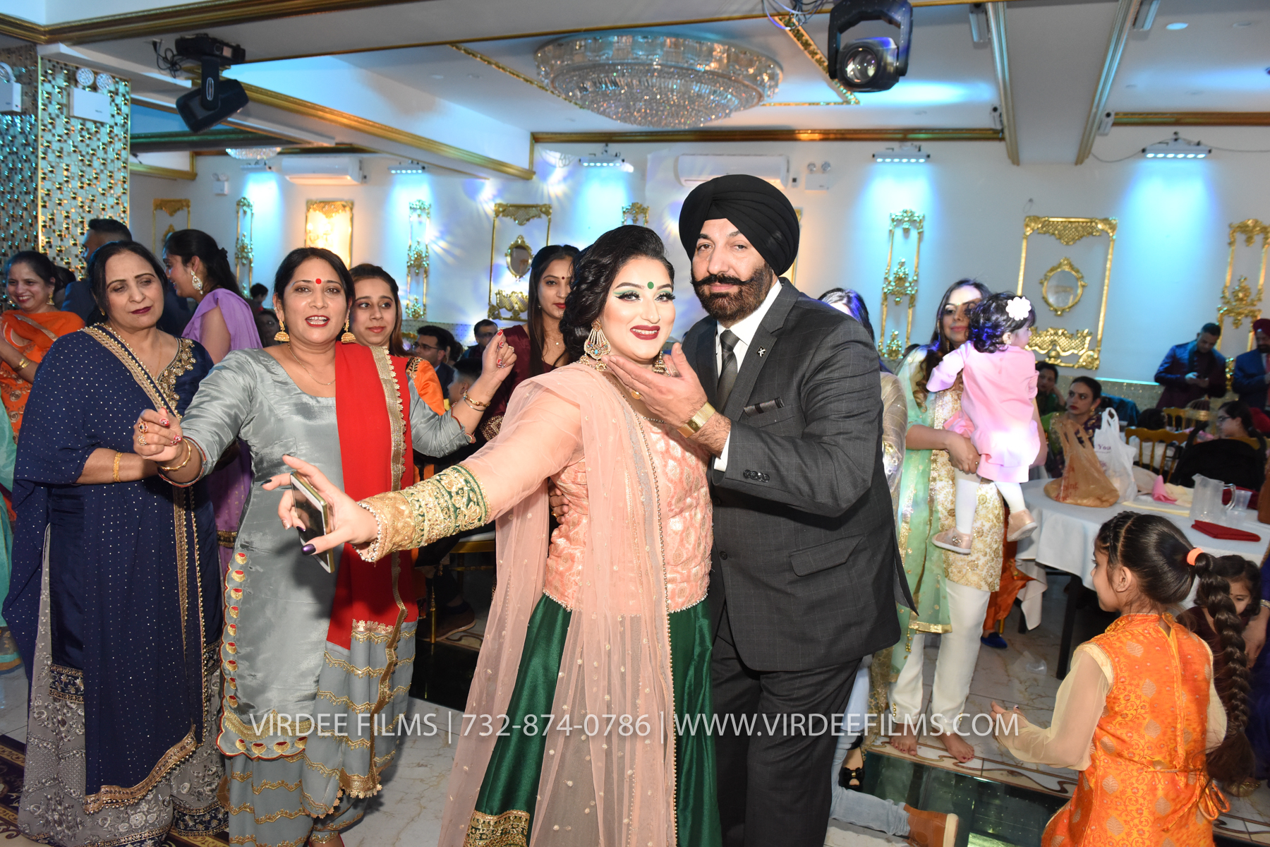 ZORA LOHRI (575)