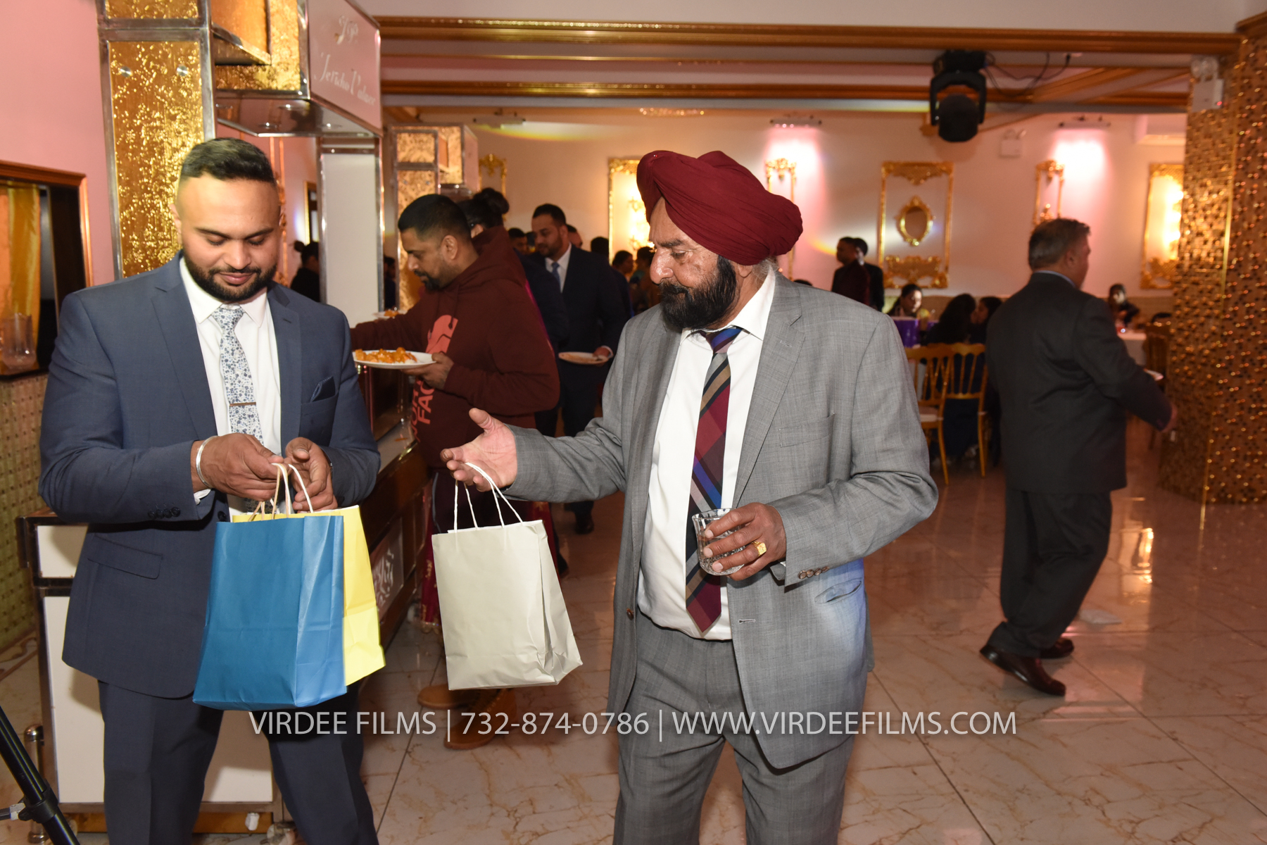 ZORA LOHRI (633)