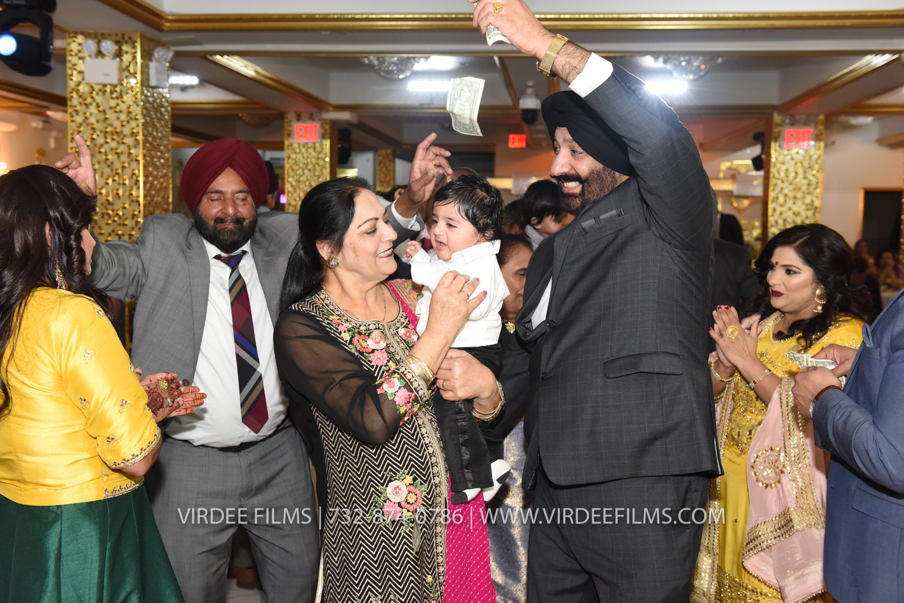 ZORA LOHRI (490)