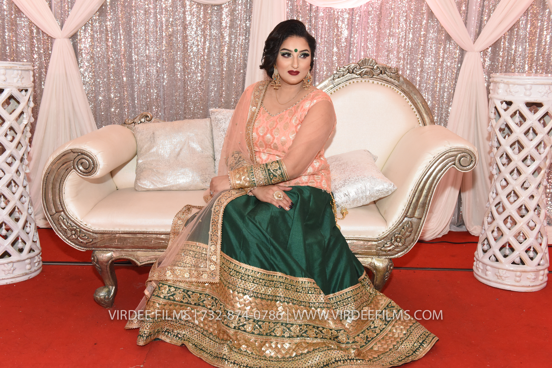 ZORA LOHRI (718)