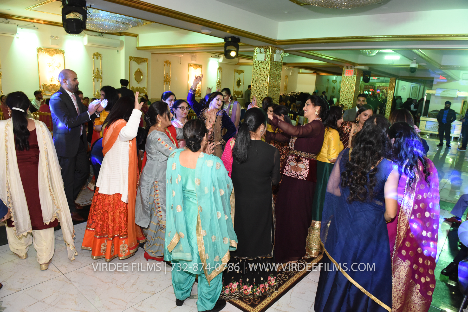 ZORA LOHRI (515)