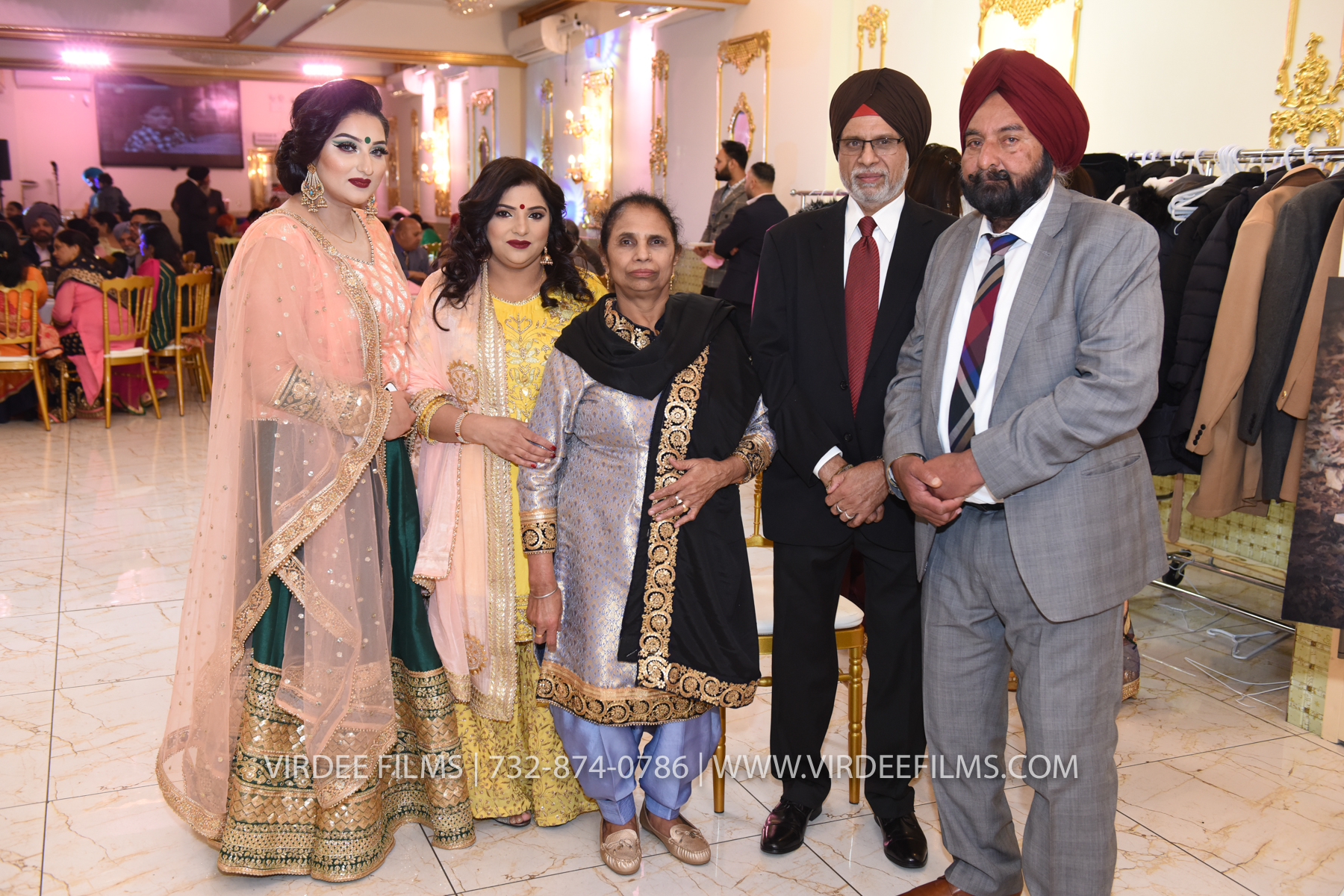 ZORA LOHRI (294)
