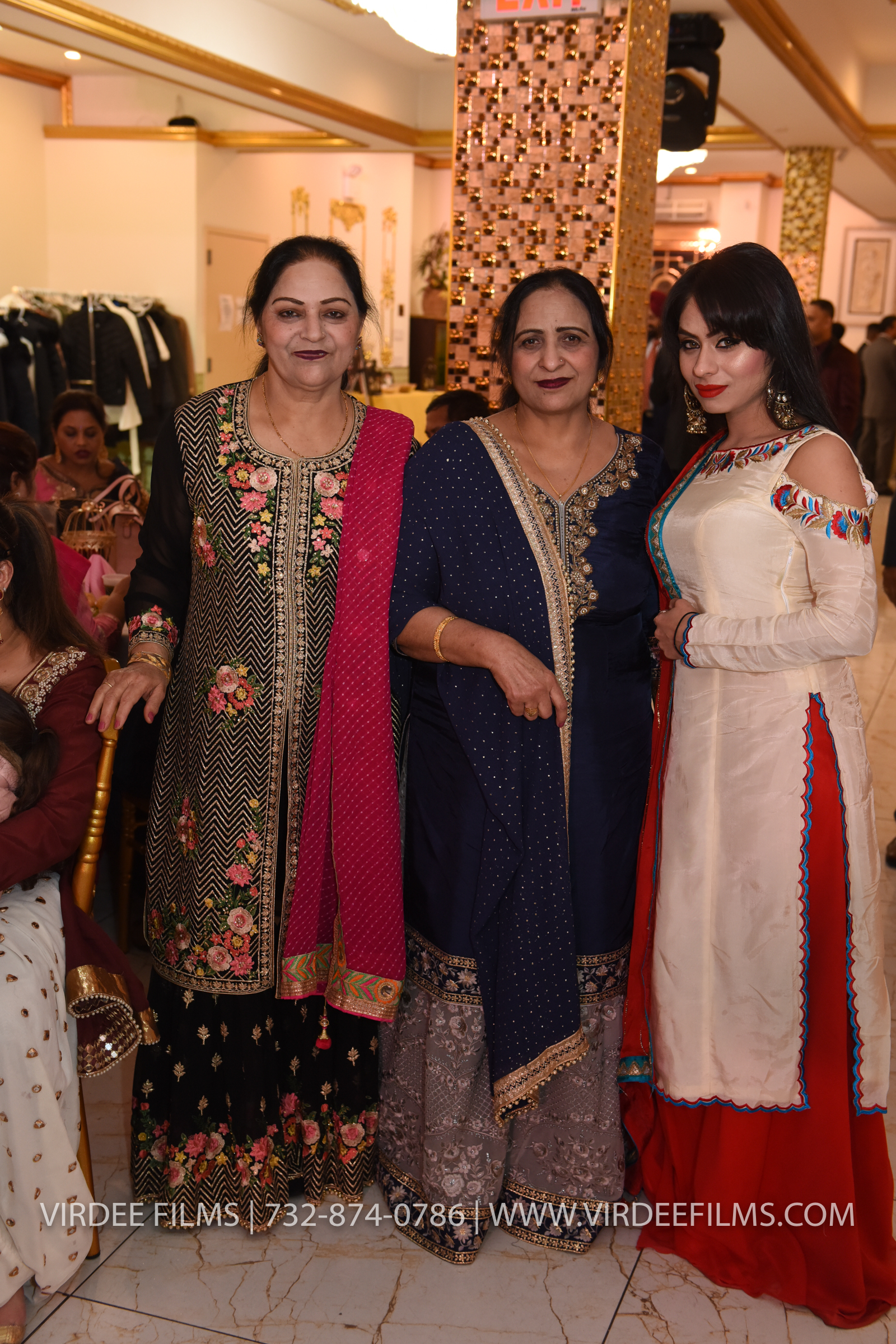 ZORA LOHRI (270)