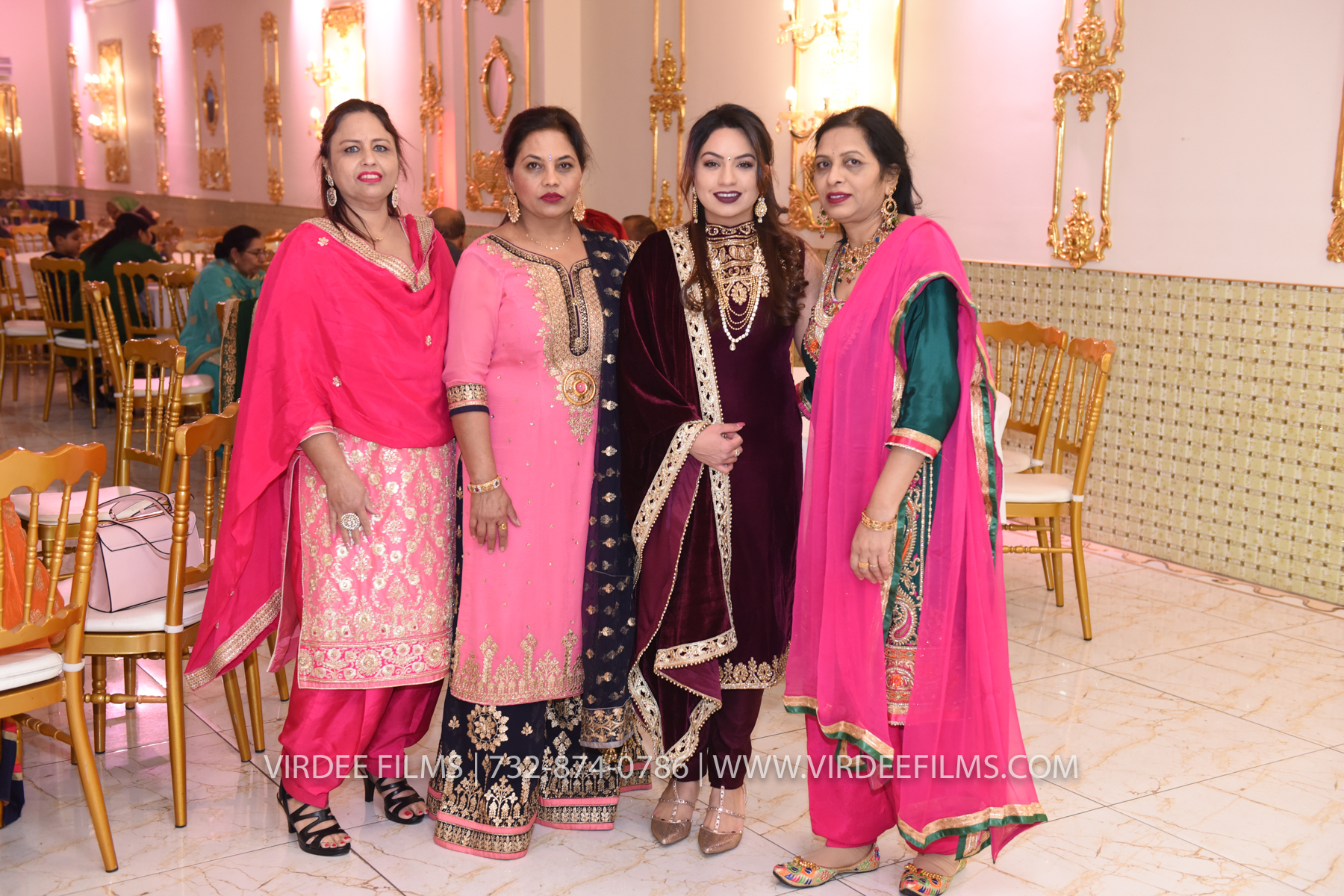 ZORA LOHRI (245)