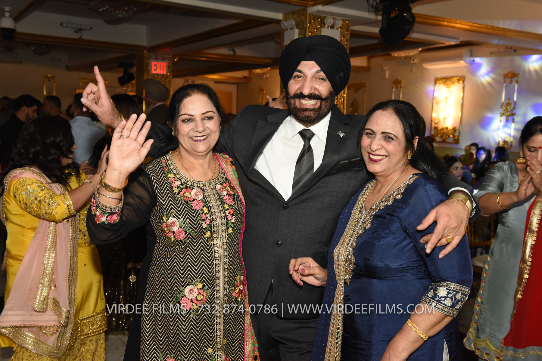 ZORA LOHRI (617)