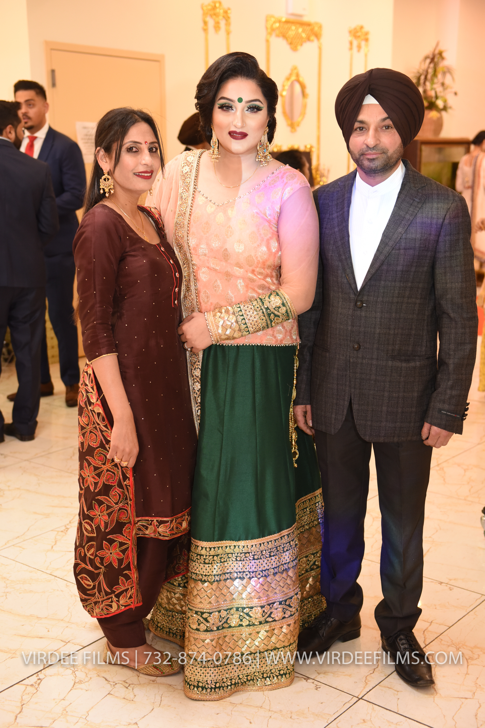 ZORA LOHRI (288)