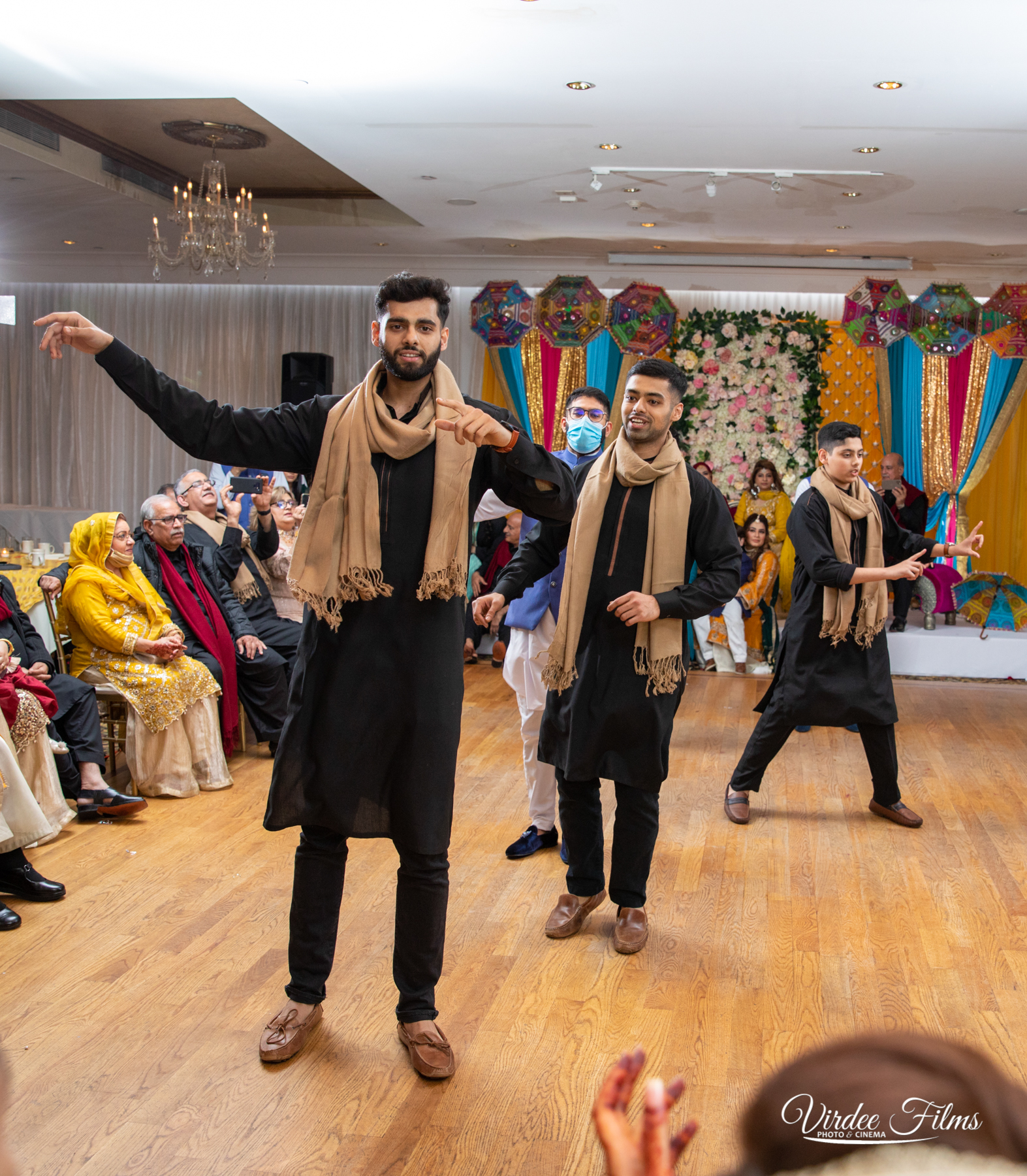 MEHNDI (595)