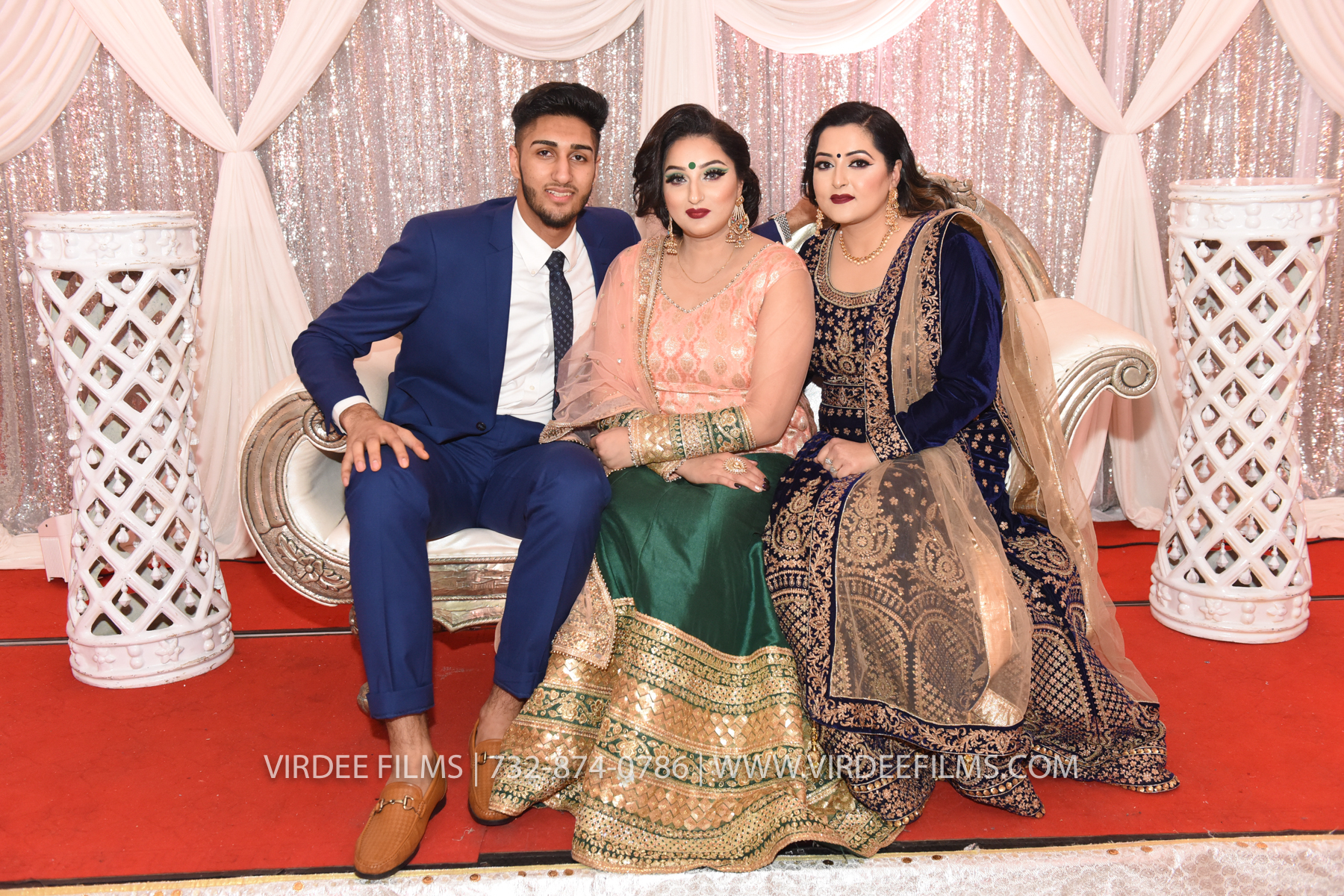 ZORA LOHRI (726)