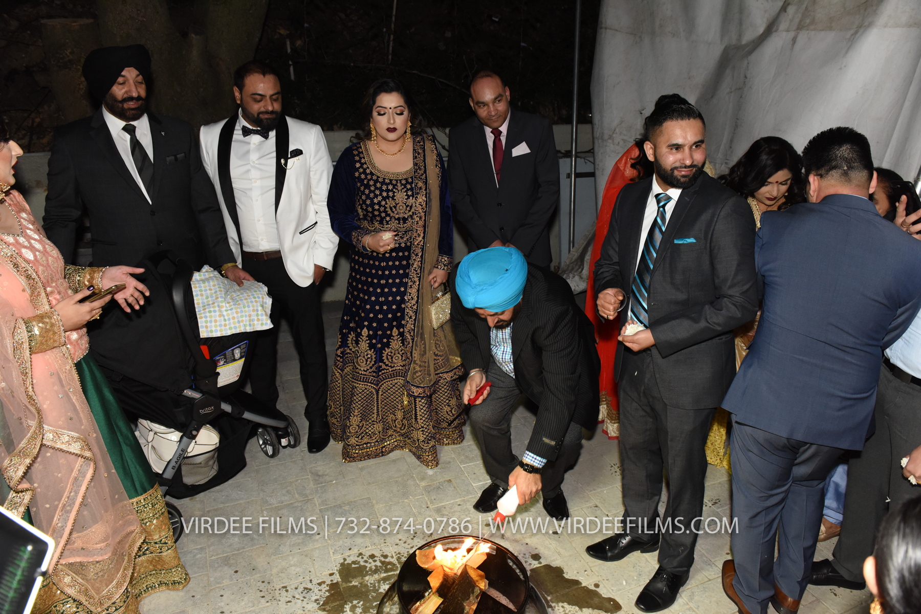 ZORA LOHRI (458)