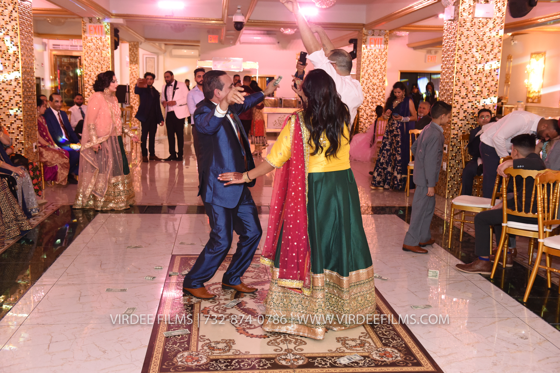 ZORA LOHRI (799)