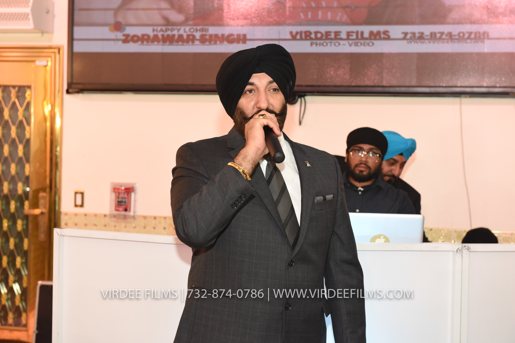 ZORA LOHRI (645)
