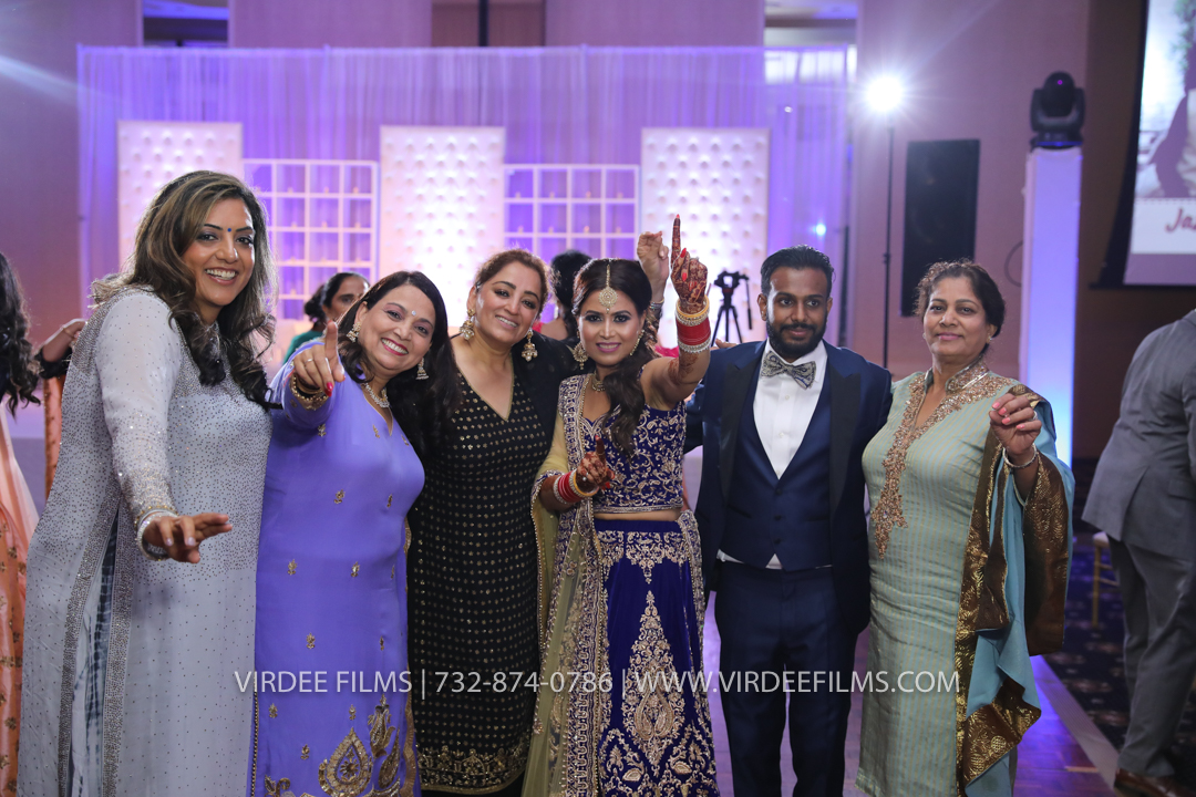 RECEPTION (600)